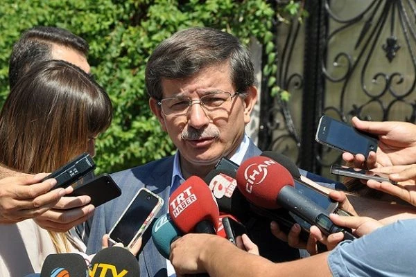 Davutoğlu, 'Eleştirileri kabul etmek mümkün değil'