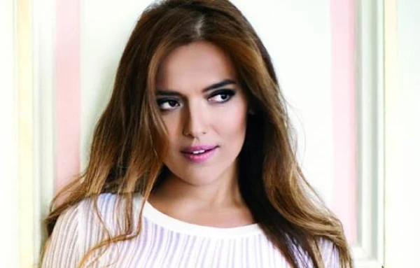 Demet Akalın hastaneye kaldırıldı