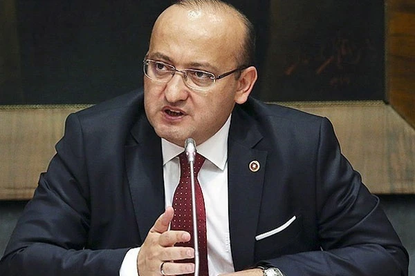 Akdoğan, 'Süreci provokasyonlara kurban etmeyiz'
