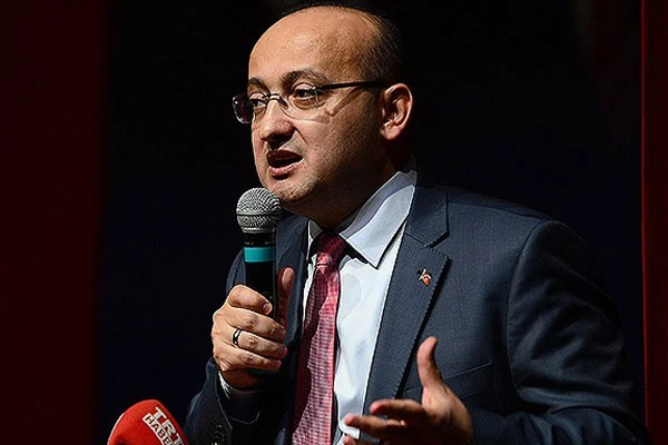 Akdoğan, 'Türkiye ne zaman ayağa kalksa aşağı çekmeye çalışıyorlar'