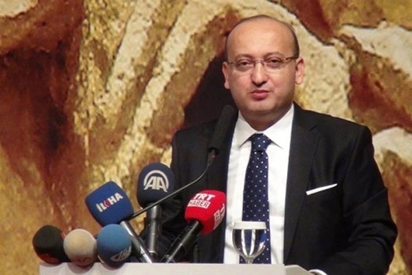 Akdoğan'dan basın çalışanlarıyla ilgili açıklama