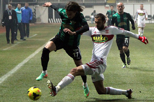 Akhisar Belediyespor, Sivasspor&#039;u 2-1 yendi