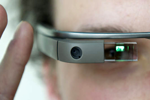 Samsung Google Glass'a rakip oluyor