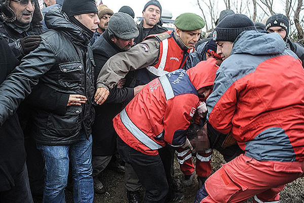 Samsun&#039;da balıkçı teknesi alabora oldu