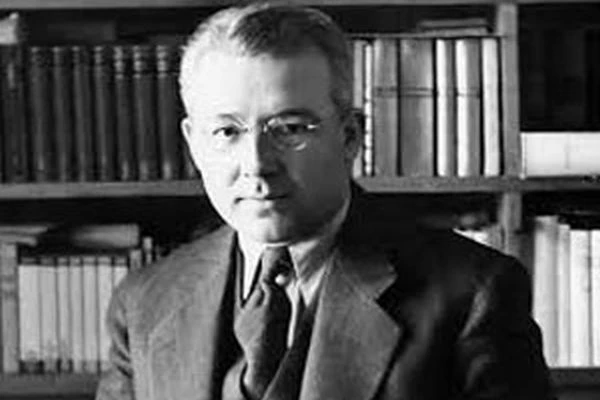 Sabahattin Ali kimdir