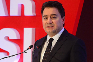 Babacan, &#039;İstikrara zarar verilmesine izin vermeyeceğiz&#039;