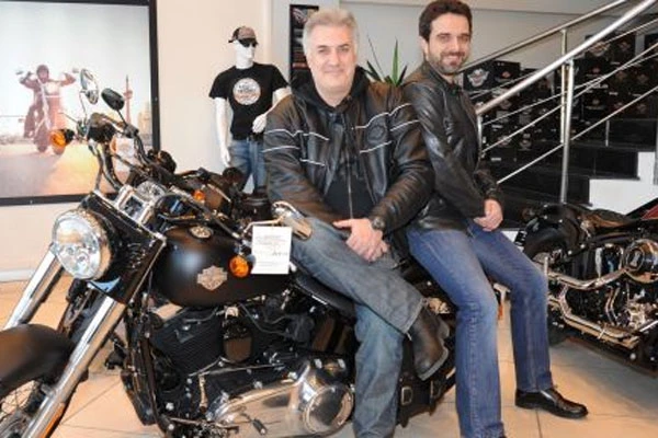 Tamer Karadağlı kaza geçirdi Karadağlı motosikletiyle kaza yaptı