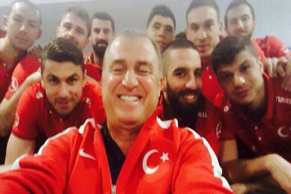 A Milli Takım'da 'Selfie' modasına uydu