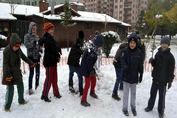 Ankara&#039;da, yarın da okullar tatil edildi