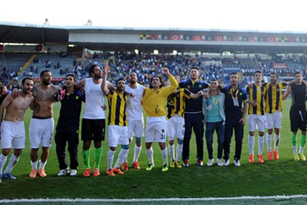 Ankaragücü play-off&#039;da finale yükseldi