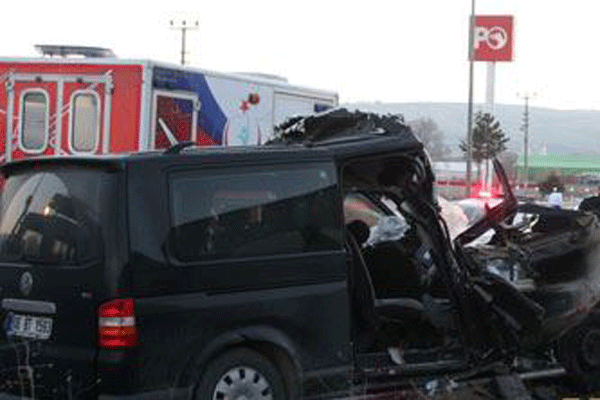 Ankara&#039;da trafik kazası, 3 ölü