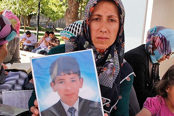 Acılı annenin feryadı, &#039;Oğlum dağa götürülmeseydi karnesini alacaktı&#039;