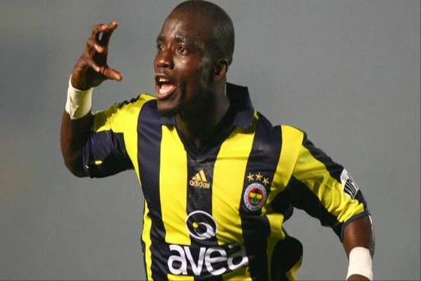 Fenerbahçe'nin eski yıldızı bakın şimdi ne yapıyor?