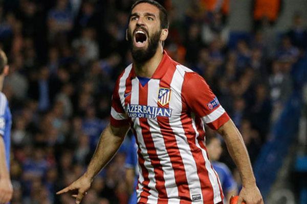 Arda Turan seramoniye Galatasaray bayrağı ile çıkacak mı