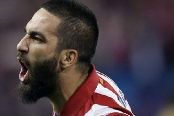 Arda Turan için çılgın teklif Arda Turan Manchester United'a transfer mi oldu