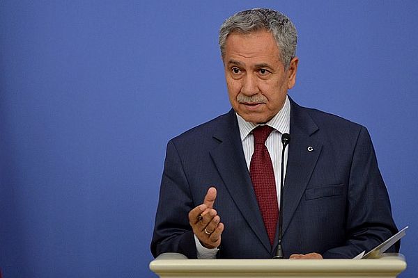 Arınç, 'Kimse kendini savcı yerine koymasın'