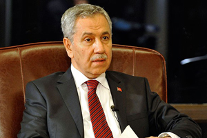 Arınç, &#039;Yaptığımız şey bana göre anayasaya aykırı değil&#039;