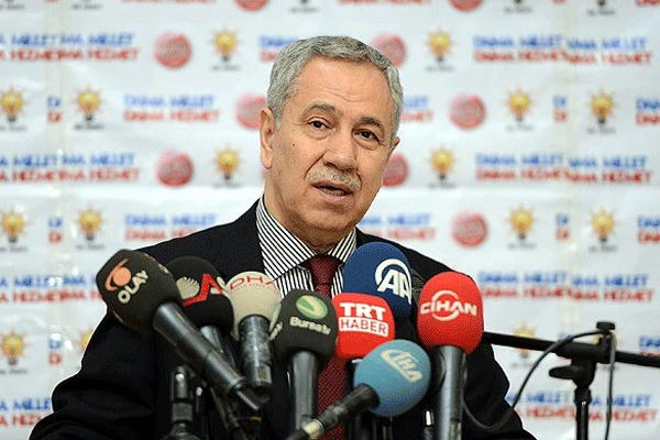 Arınç, 'Küpün içinde ne varsa dışarıya da o sızıyor'