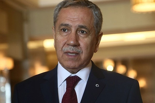 &#039;Tüm Bakanlar istifa etti&#039; iddiasına Arınç&#039;tan açıklama