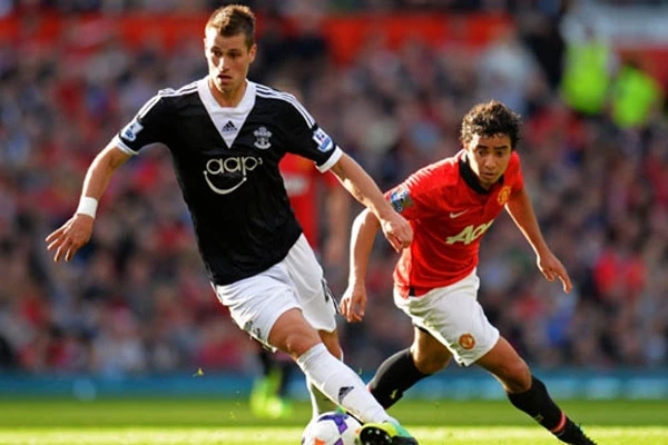 Schneiderlin Arsenal'i reddetti