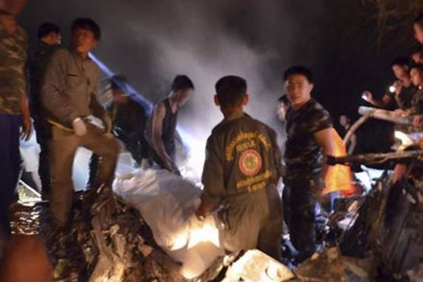 Tayland&#039;da askeri helikopter düştü, 9 asker öldü