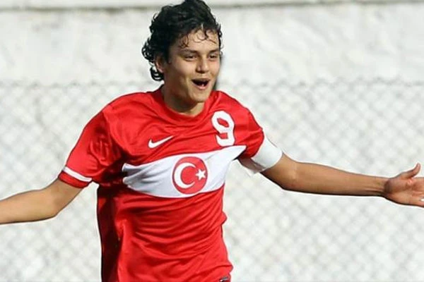 Avrupa bu Türk'ün peşinde