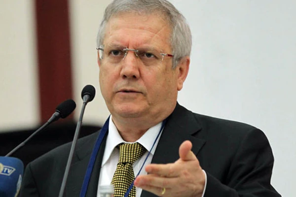 Aziz Yıldırım'ın Ersun Yanal'ı kovdu iddiaları...