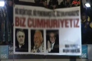 Aziz Yıldırım&#039;a sürpriz destek