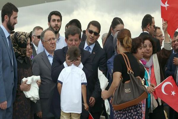 Başbakan Davutoğlu&#039;nun çok konuşulan fotoğrafı!