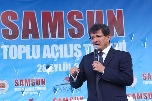 Başbakan Davutoğlu, Samsun&#039;da toplu açılış töreninde konuştu