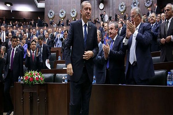 Başbakan Erdoğan, Çankaya&#039;ya çıkarsa partinin başına kim geçecek?