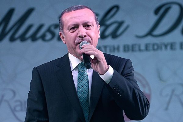 Erdoğan, 'Mübarek bir davanın hizmetkarlarıyız'