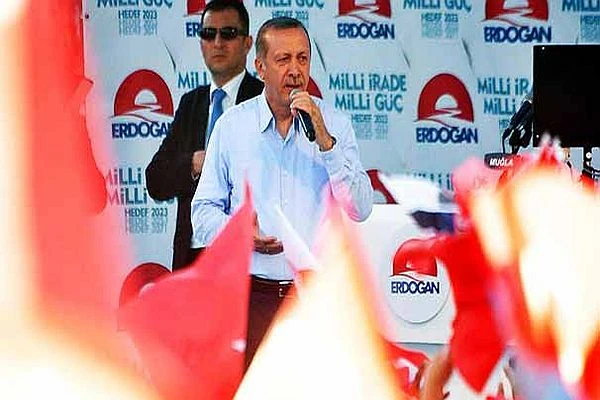 Financial Times kazananı ilan etti!