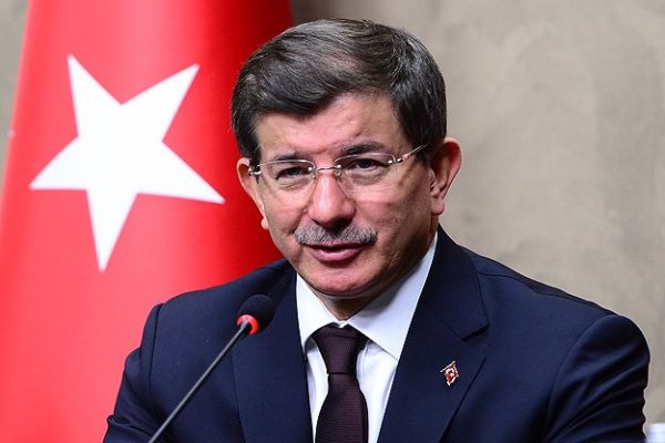 Başbakan Davutoğlu&#039;ndan önemli açıklamalar