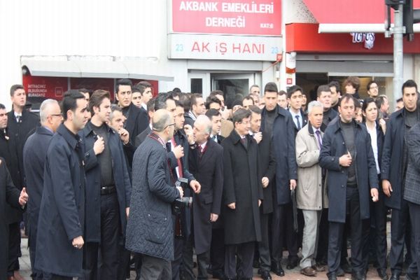 Başbakan Davutoğlu&#039;ndan örnek davranış