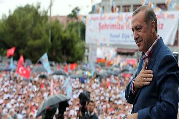 Başbakan Erdoğan, &#039;10 Ağustos hayırlı olsun&#039;