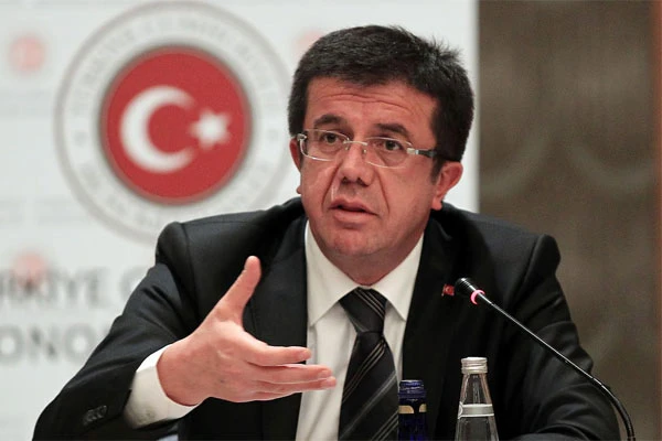 Bakan ve Vali'nin eşi yaralandı