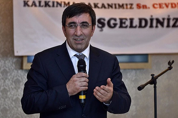 Yılmaz, 'Tek tipçiliğe müsaade etmeyeceğiz'