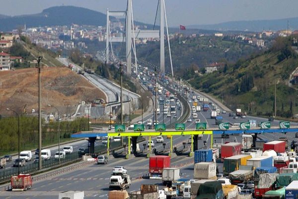 Bayramda köprü ve otoyollardan geçiş ücretsiz