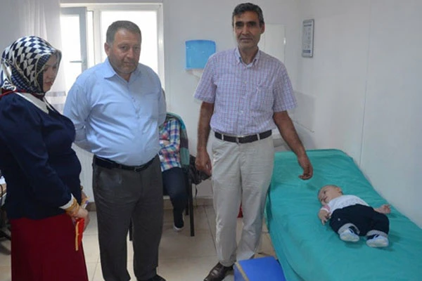 Bebeğe kapalı bağırsak ameliyatı