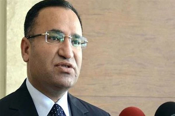 Bekir Bozdağ, &#039;CHP ve MHP birleşsin&#039;