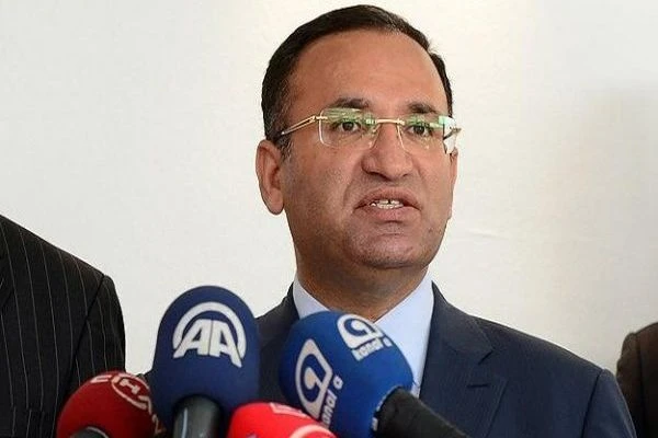 Bakan Bozdağ&#039;dan &#039;Tezkere&#039; yorumu