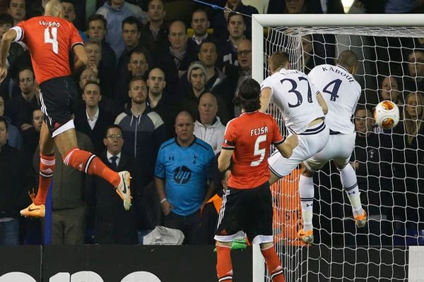 Benfica, Tottenham'ı 3 golle geçti