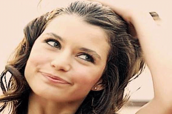 Beren Saat &#039;Kösem Sultan&#039; olacak