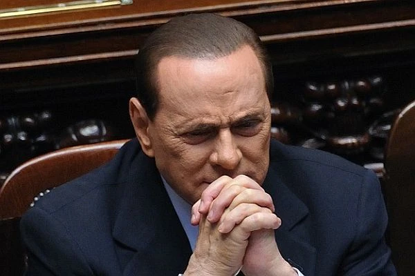 Berlusconi huzurevinde çalışacak