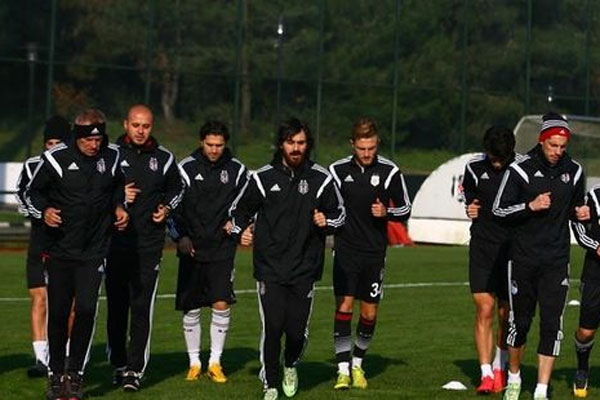 Beşiktaş Antalya&#039;ya gidiyor