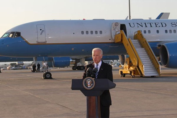 Biden&#039;den Rumlarla program dışı görüşme