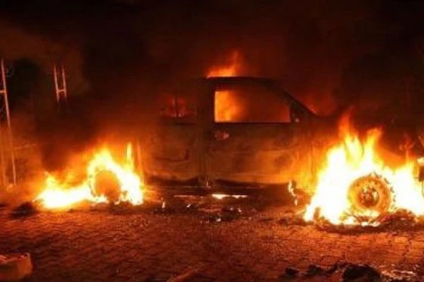 Libya'da Bingazi uçuşa yasak bölge ilan edildi