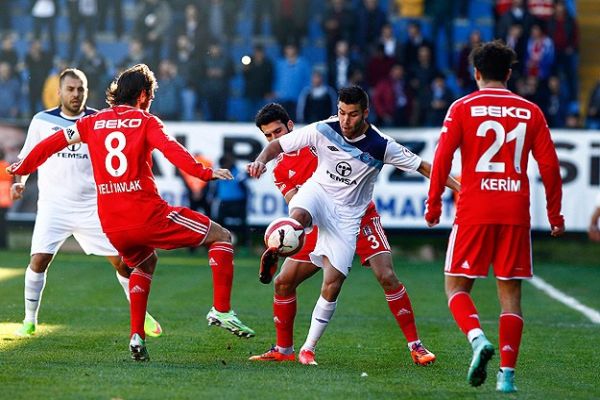 Beşiktaş kupa maçında yara aldı