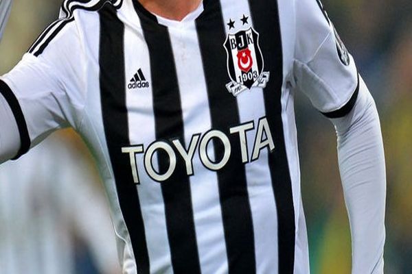 Beşiktaş’ın yeni sezon çıkaracağı formalar sosyal medyaya sızdı